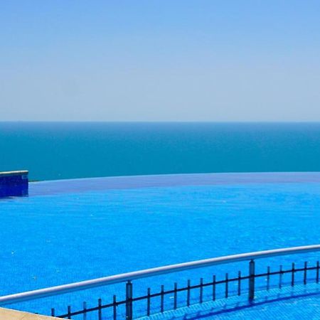 Морски Апартаменти Джулай Морнинг - July Morning Sea View Apartments كافارنا المظهر الخارجي الصورة