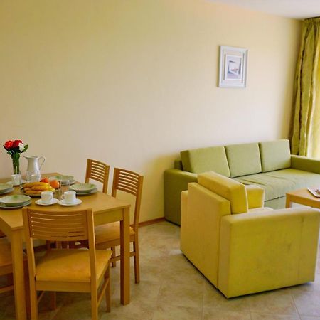 Морски Апартаменти Джулай Морнинг - July Morning Sea View Apartments كافارنا الغرفة الصورة