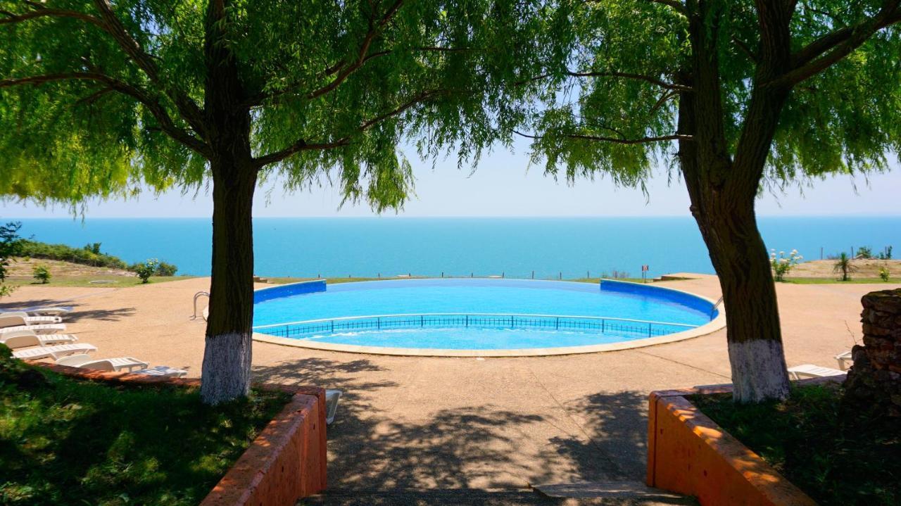 Морски Апартаменти Джулай Морнинг - July Morning Sea View Apartments كافارنا المظهر الخارجي الصورة