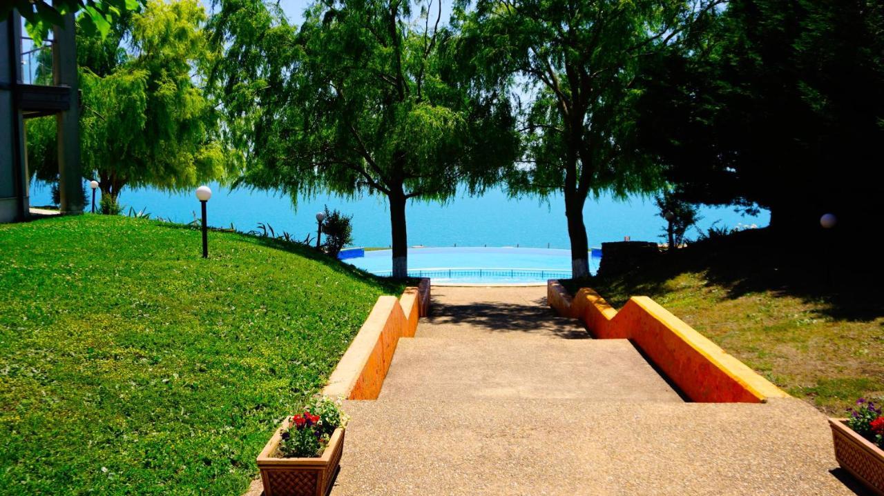 Морски Апартаменти Джулай Морнинг - July Morning Sea View Apartments كافارنا المظهر الخارجي الصورة