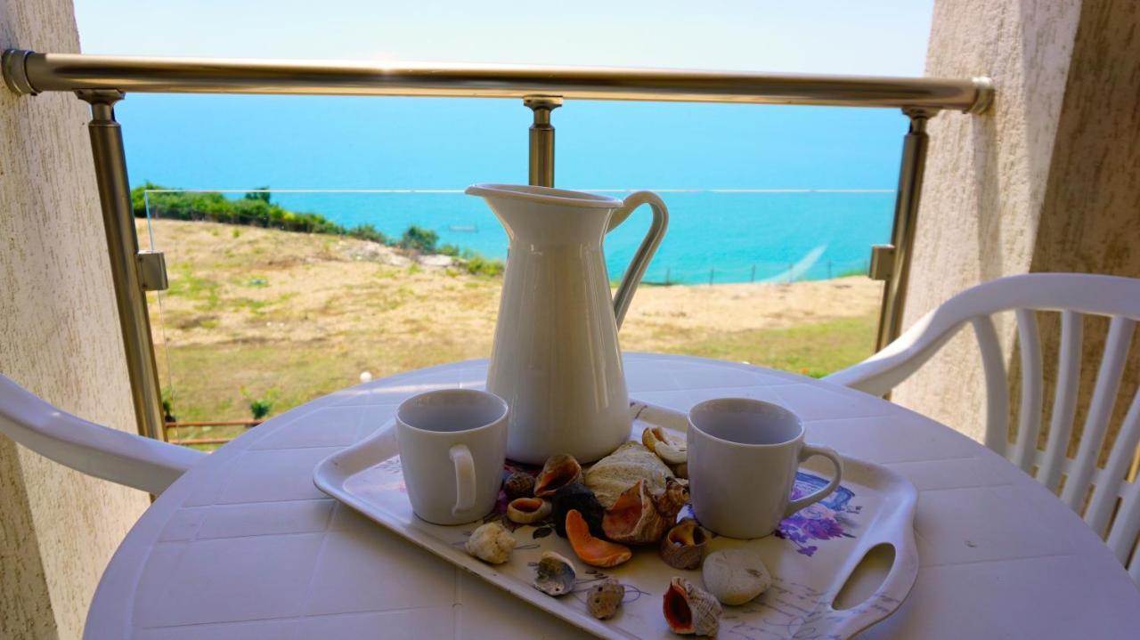 Морски Апартаменти Джулай Морнинг - July Morning Sea View Apartments كافارنا المظهر الخارجي الصورة