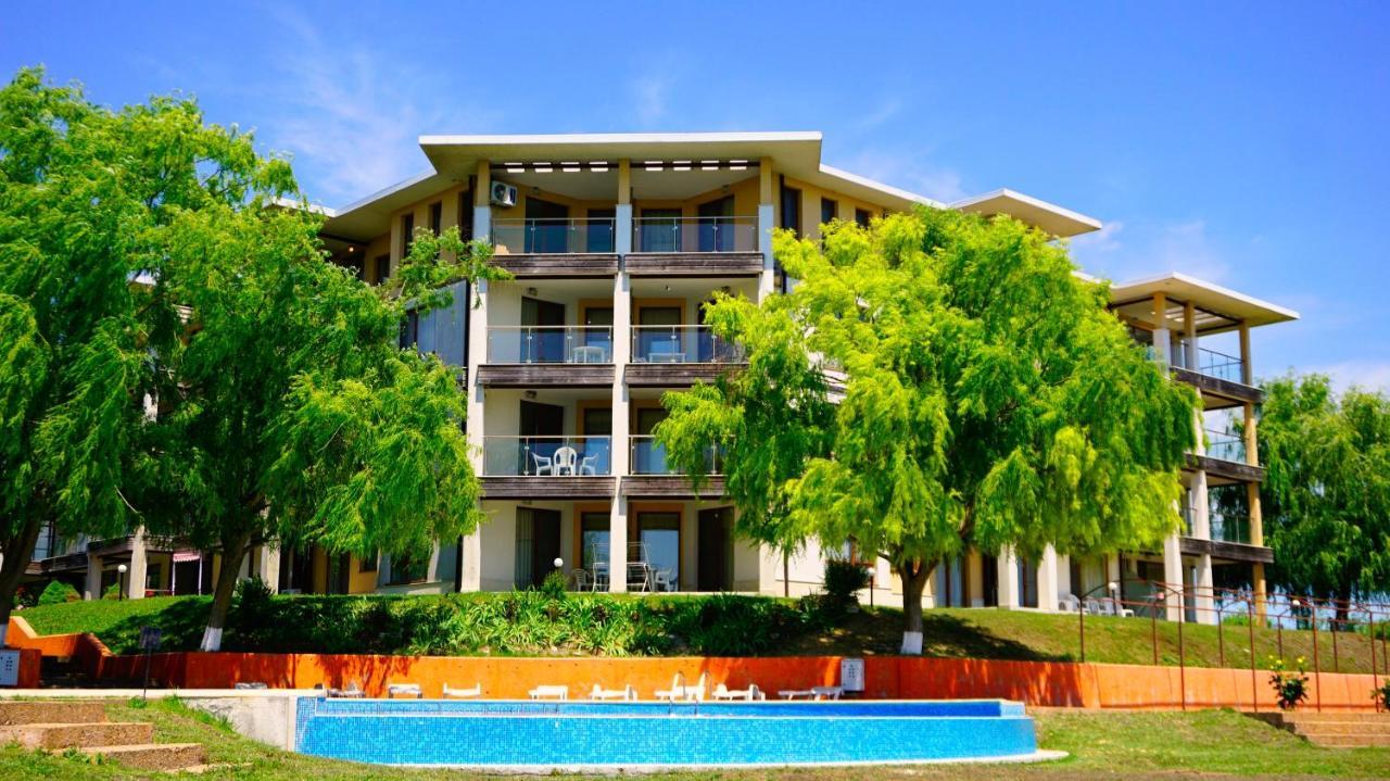 Морски Апартаменти Джулай Морнинг - July Morning Sea View Apartments كافارنا المظهر الخارجي الصورة