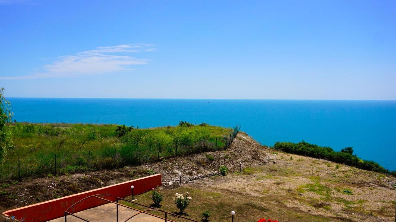 Морски Апартаменти Джулай Морнинг - July Morning Sea View Apartments كافارنا المظهر الخارجي الصورة