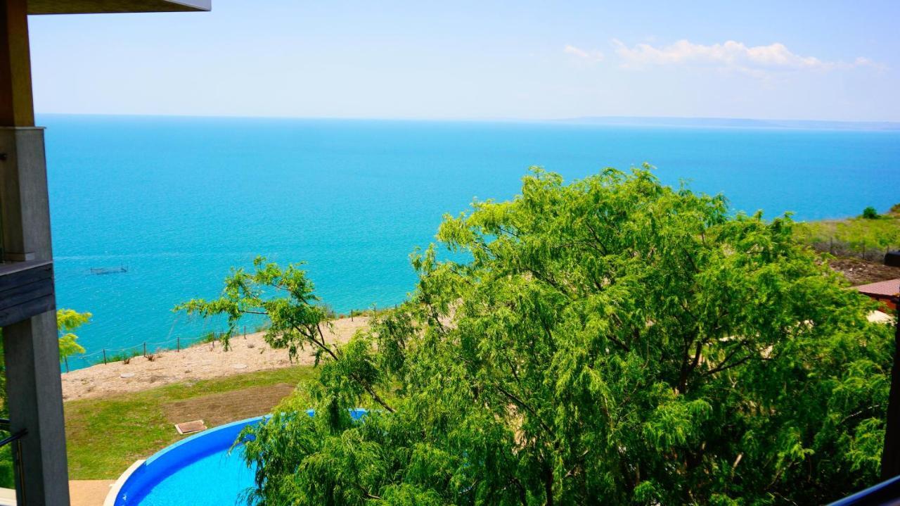 Морски Апартаменти Джулай Морнинг - July Morning Sea View Apartments كافارنا المظهر الخارجي الصورة