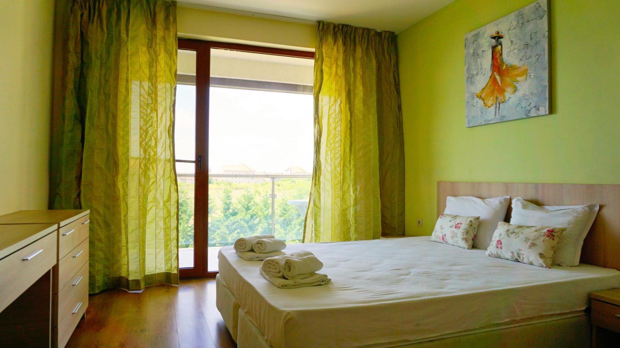 Морски Апартаменти Джулай Морнинг - July Morning Sea View Apartments كافارنا الغرفة الصورة